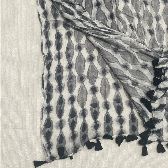 Caslon Gray and Black Patterned Light Shaw - Picture 5 of 5